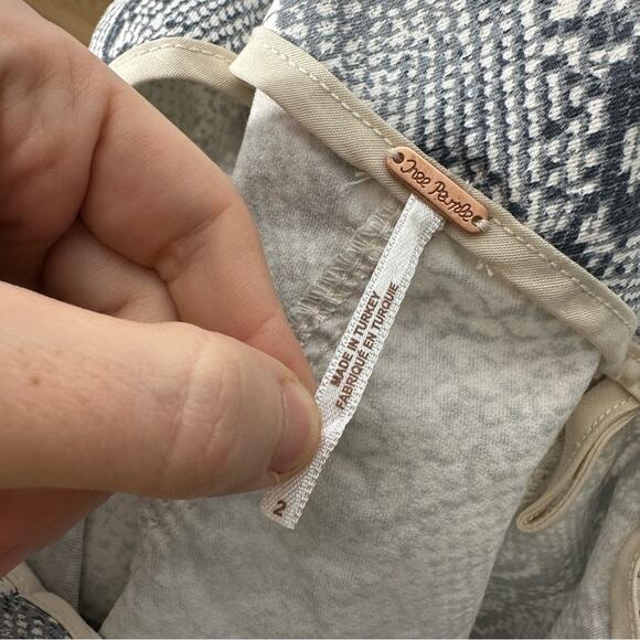 Free People Snakeskin Print Mini Skirt Grey and White Size 2 - Picture 6 of 9